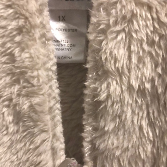 Vest - Picture 3 of 3